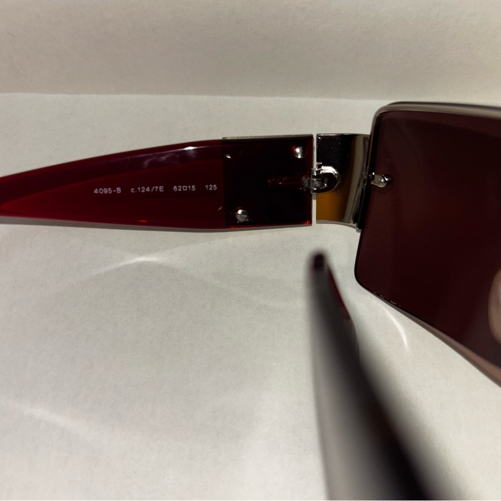 Chanel Y2K Rimless Sunglasses – Red | Rhinestone Logo | COA - Picture 3 of 4